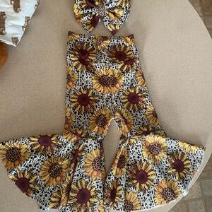 Sunflower Print Bell Bottom Set